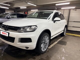 2012 Volkswagen Touareg II, белый, 1900000 рублей, вид 1