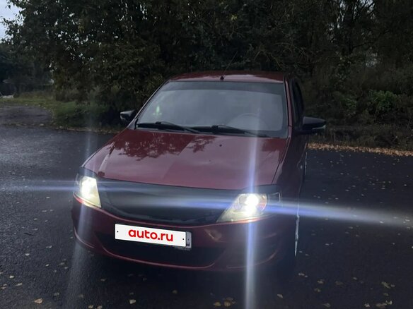 2010 Renault Logan I Рестайлинг, красный, 500000 рублей - вид 2