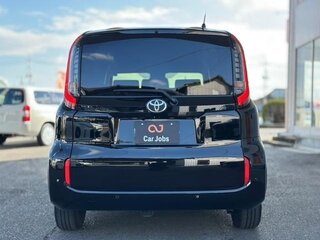2022 Toyota Sienta III, чёрный, 1250121 рублей, вид 5