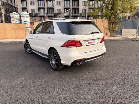 2018 Mercedes-Benz GLE 400 9G-Tronic I (W166), белый, 4400000 рублей, вид 5