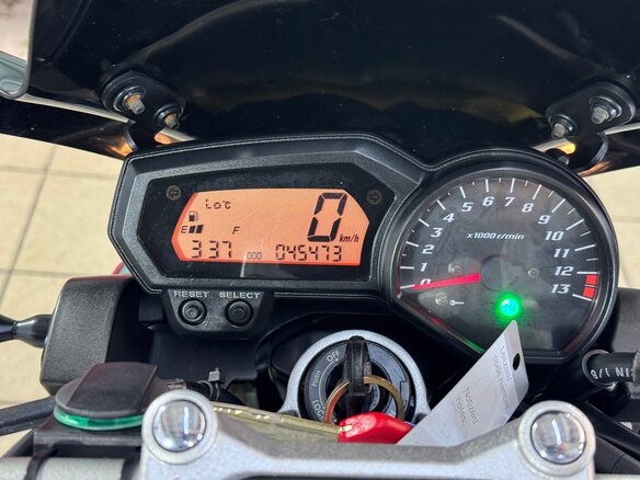 2011 Yamaha FZ1, серебристый, 695000 рублей - вид 8