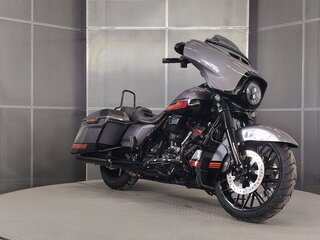 2019 Harley-Davidson CVO Street Glide, серый, 2149000 рублей, вид 2