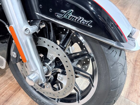 2015 Harley-Davidson Electra Glide, серебристый, 1399000 рублей - вид 30