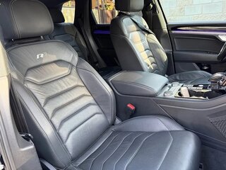 2019 Volkswagen Touareg III, синий, 4390000 рублей, вид 4