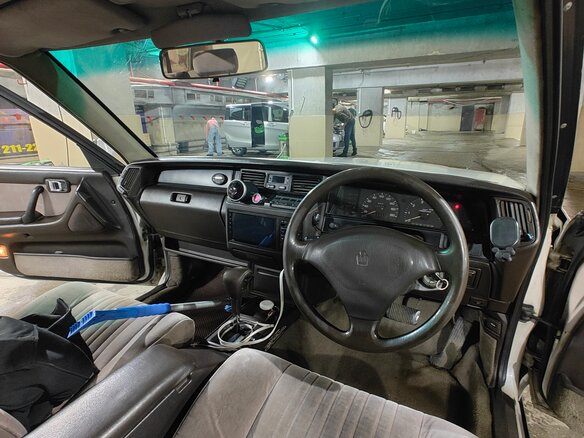 1990 Toyota Crown VIII (S130), серый, 550000 рублей - вид 11