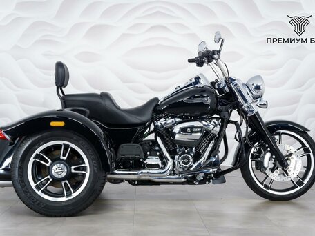 2017 Harley-Davidson Freewheeler, чёрный, 2199000 рублей, вид 1