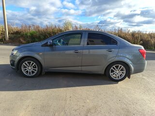 2013 Chevrolet Aveo II, серый, 550000 рублей, вид 4