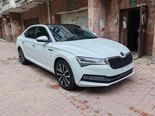 2023 Skoda Superb III Рестайлинг, белый, 2150325 рублей, вид 2