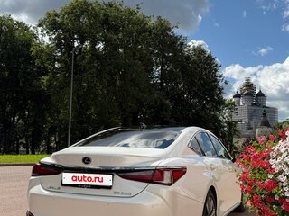 2019 Lexus ES 250 VII, белый, 4030000 рублей, вид 4