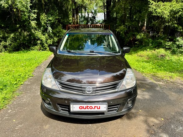 2011 Nissan Tiida I Рестайлинг, коричневый - вид 1