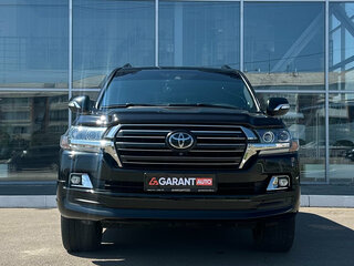 2017 Toyota Land Cruiser 200 Series Рестайлинг 2, чёрный, 6280000 рублей, вид 1
