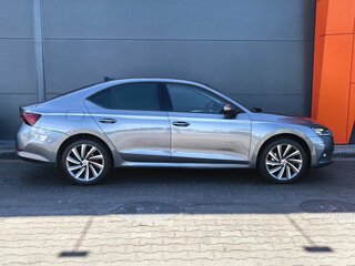 2021 Skoda Octavia IV (A8), серый, 2269000 рублей, вид 3