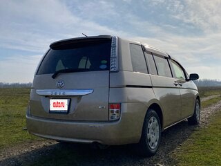 2012 Toyota ISis I Рестайлинг, бежевый, 1390000 рублей, вид 5