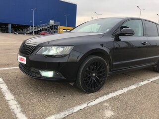 2013 Skoda Superb II Рестайлинг, чёрный, 1750000 рублей, вид 1