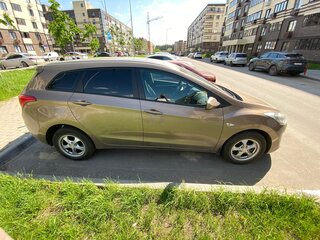 2013 Hyundai i30 II, жёлтый, 750000 рублей, вид 3