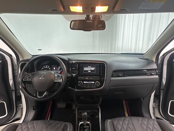 2021 Mitsubishi Outlander III Рестайлинг 3, белый, 1987700 рублей - вид 15