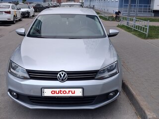 2013 Volkswagen Jetta VI, серый, 950000 рублей, вид 1