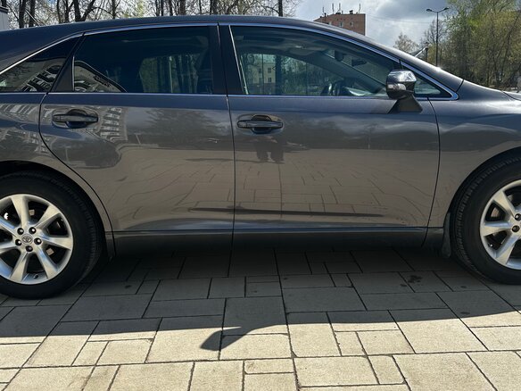 2013 Toyota Venza I Рестайлинг, серый, 2200000 рублей - вид 3