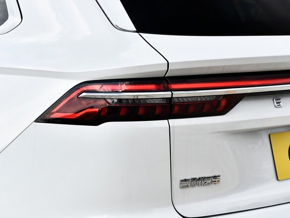 2026 Geely Monjaro (Xingyue L) I Рестайлинг 2 (China Market), белый, 3750000 рублей - вид 9