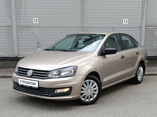 2015 Volkswagen Polo V Рестайлинг, бежевый, 889000 рублей, вид 1