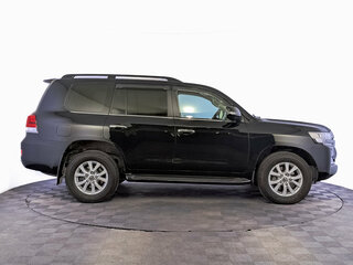 2016 Toyota Land Cruiser 200 Series Рестайлинг 2, чёрный, 5760000 рублей, вид 4