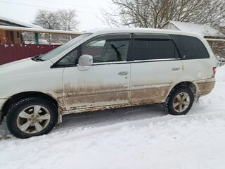 2001 Nissan Presage I, белый, 350000 рублей, вид 5