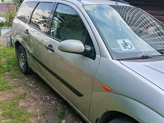 2004 Ford Focus I Рестайлинг, серебристый, 208000 рублей, вид 3