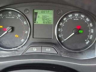 2012 Skoda Fabia II Рестайлинг, серебристый, 990000 рублей, вид 5