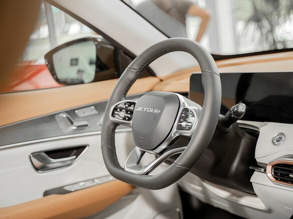 2026 Jetour X70+ I Рестайлинг, чёрный, 3399000 рублей - вид 26