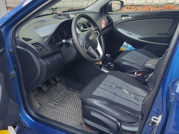 2013 Hyundai Solaris I, синий, 780000 рублей - вид 6