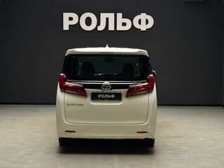 2023 Toyota Alphard III Рестайлинг, белый, 5950000 рублей, вид 4