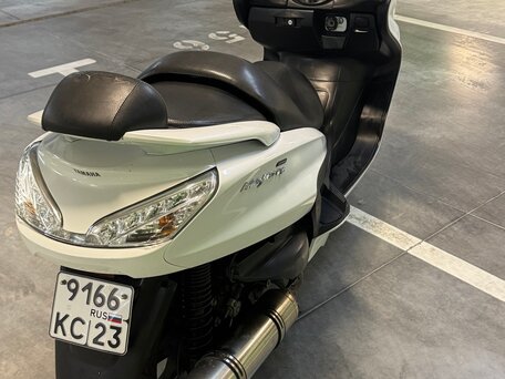 2010 Yamaha Majesty 400, белый, 400000 рублей, вид 4