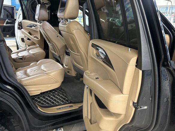 2017 Cadillac Escalade IV, чёрный, 4990000 рублей - вид 27
