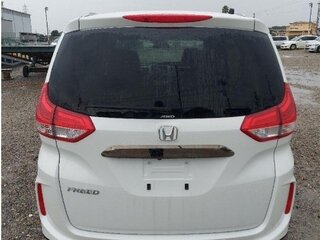 2022 Honda Freed II Рестайлинг, белый, 2090000 рублей, вид 4