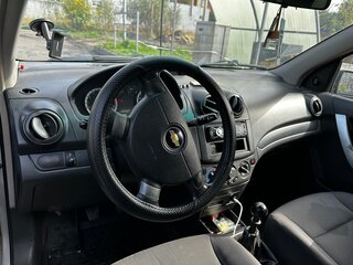2008 Chevrolet Aveo I Рестайлинг, серебристый, 440000 рублей, вид 5