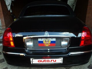 2002 Lincoln Town Car III, чёрный, 3400000 рублей, вид 3