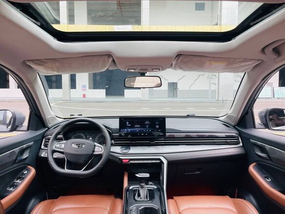 2022 Geely Vision X6 Pro, серый - вид 5