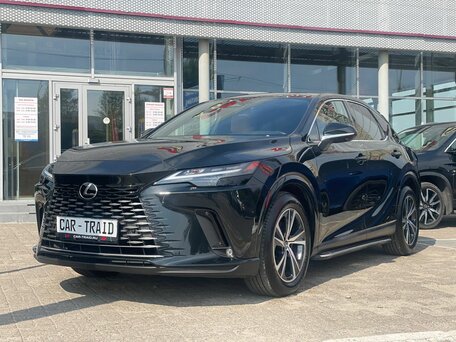 Lexus RX V