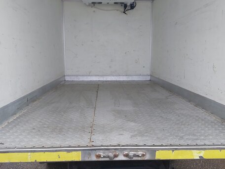 2013 Nissan Cabstar, белый, 1800000 рублей, вид 2