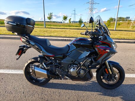 2021 Kawasaki Versys 1000, серый, 1038213 рублей, вид 5