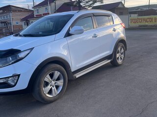 2011 Kia Sportage III, белый, 900000 рублей, вид 4