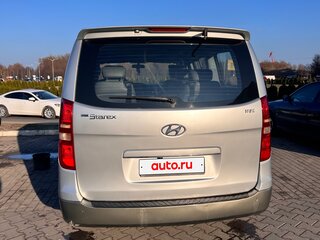 2010 Hyundai Grand Starex I, серебристый, 1550000 рублей, вид 3