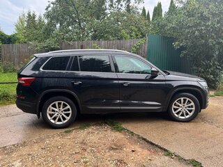2021 Skoda Kodiaq I, чёрный, 3800000 рублей, вид 4