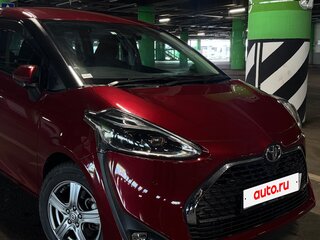 2020 Toyota Sienta II Рестайлинг, красный, 2000000 рублей, вид 1