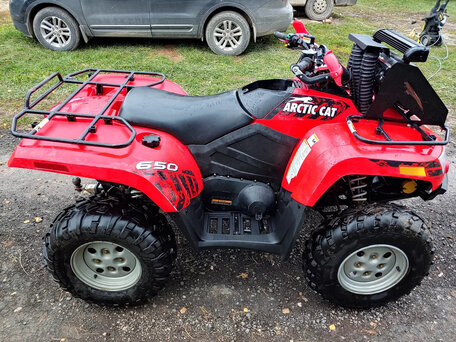 2012 Arctic Cat 650 Series, красный, 769000 рублей, вид 3