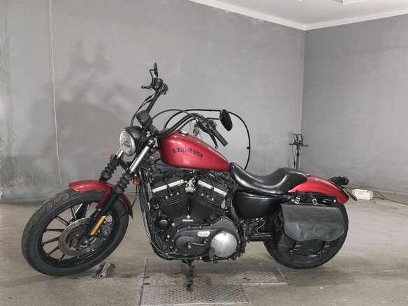 2011 Harley-Davidson Sportster 883, красный, 783000 рублей
