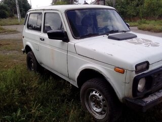 2001 Lada (ВАЗ) 2121 (4x4) I Рестайлинг, белый, 240000 рублей, вид 3