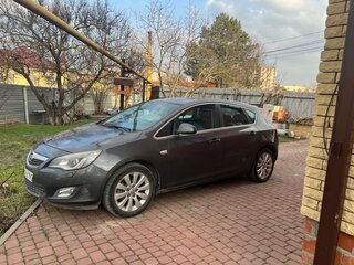 2010 Opel Astra J, серый, 700000 рублей, вид 1