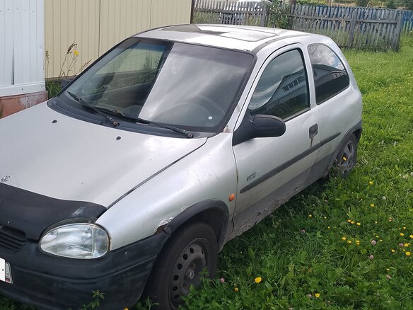 2000 Opel Corsa B, серый, 70000 рублей