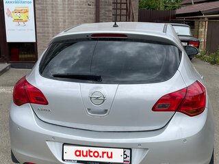 2011 Opel Astra J, серебристый, 600000 рублей, вид 4
